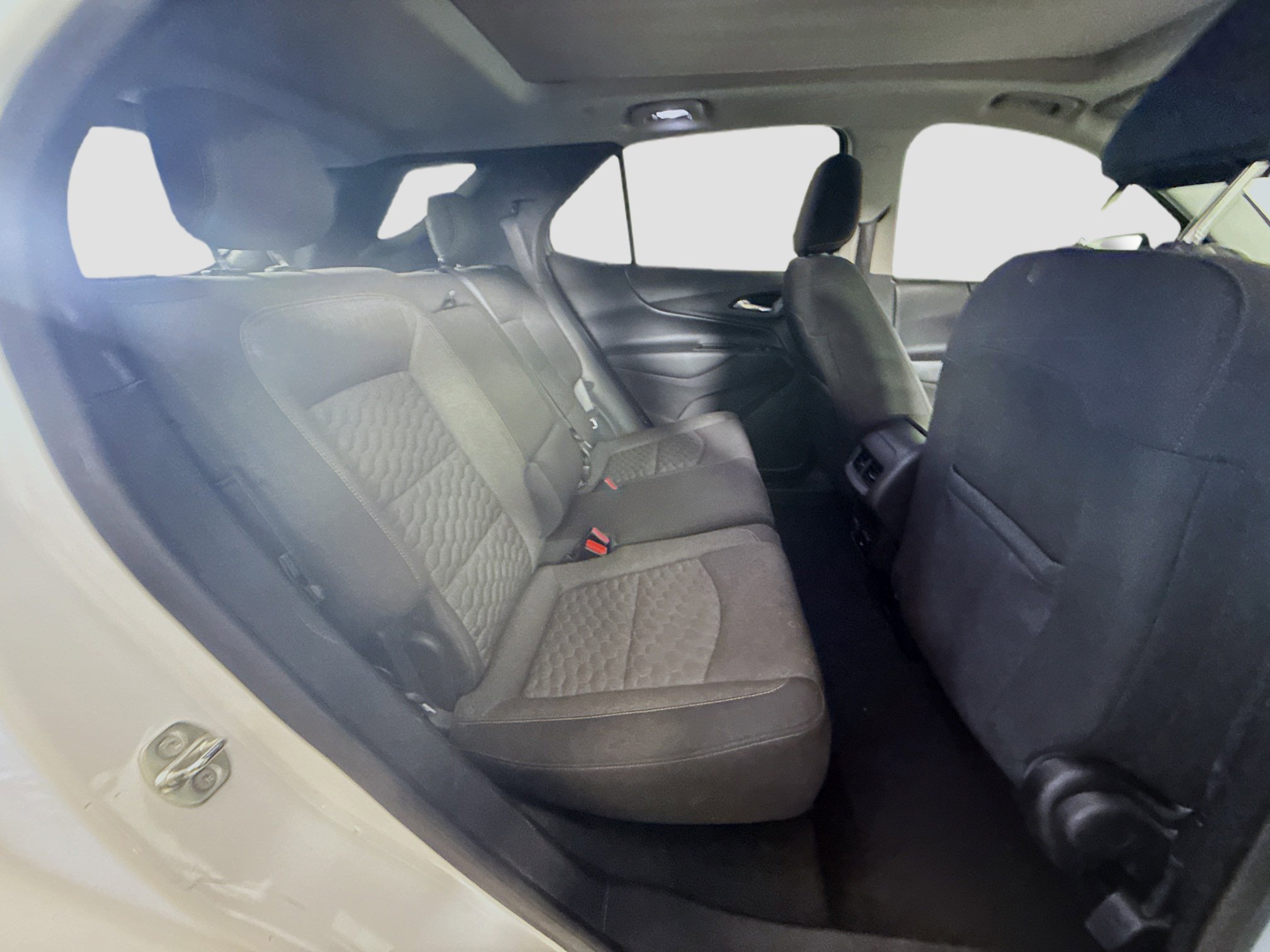 Used 2018 Chevrolet Equinox LT w/ Sun & Infotainment Package FWD image 27