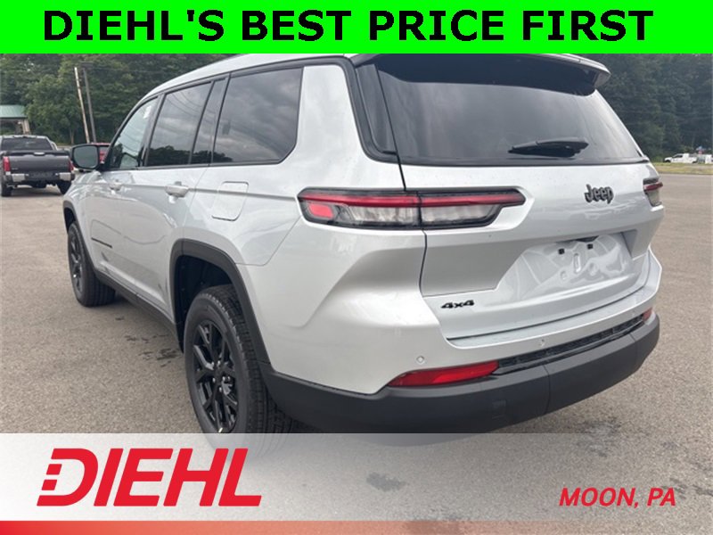 New 2025 Jeep Grand Cherokee L Altitude image 7