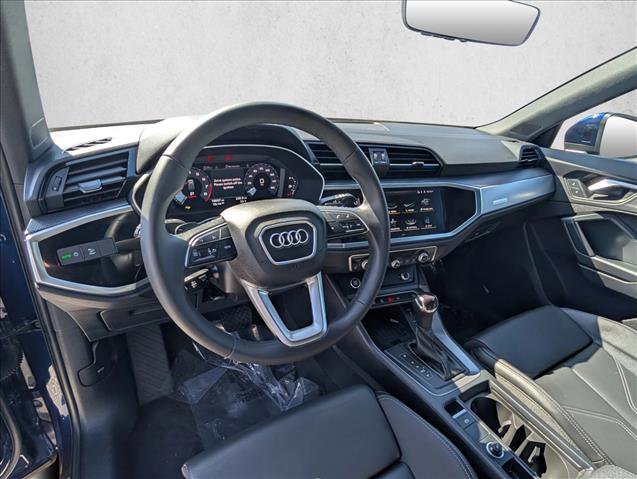 Used 2024 Audi Q3 2.0T Premium Plus image 10