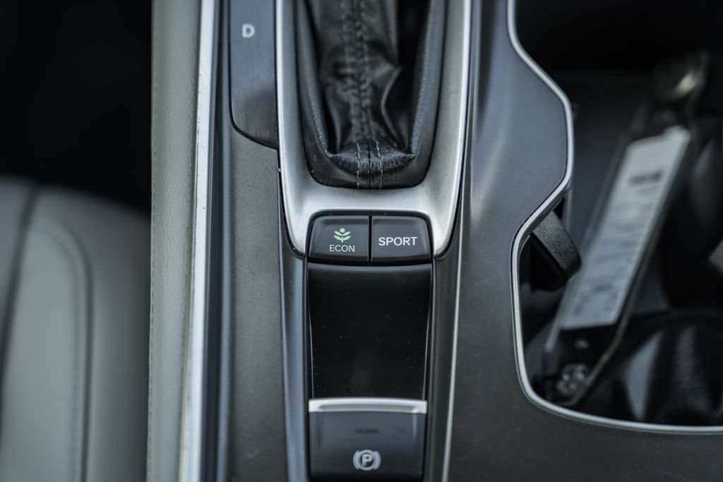 Used 2018 Honda Accord Touring image 26