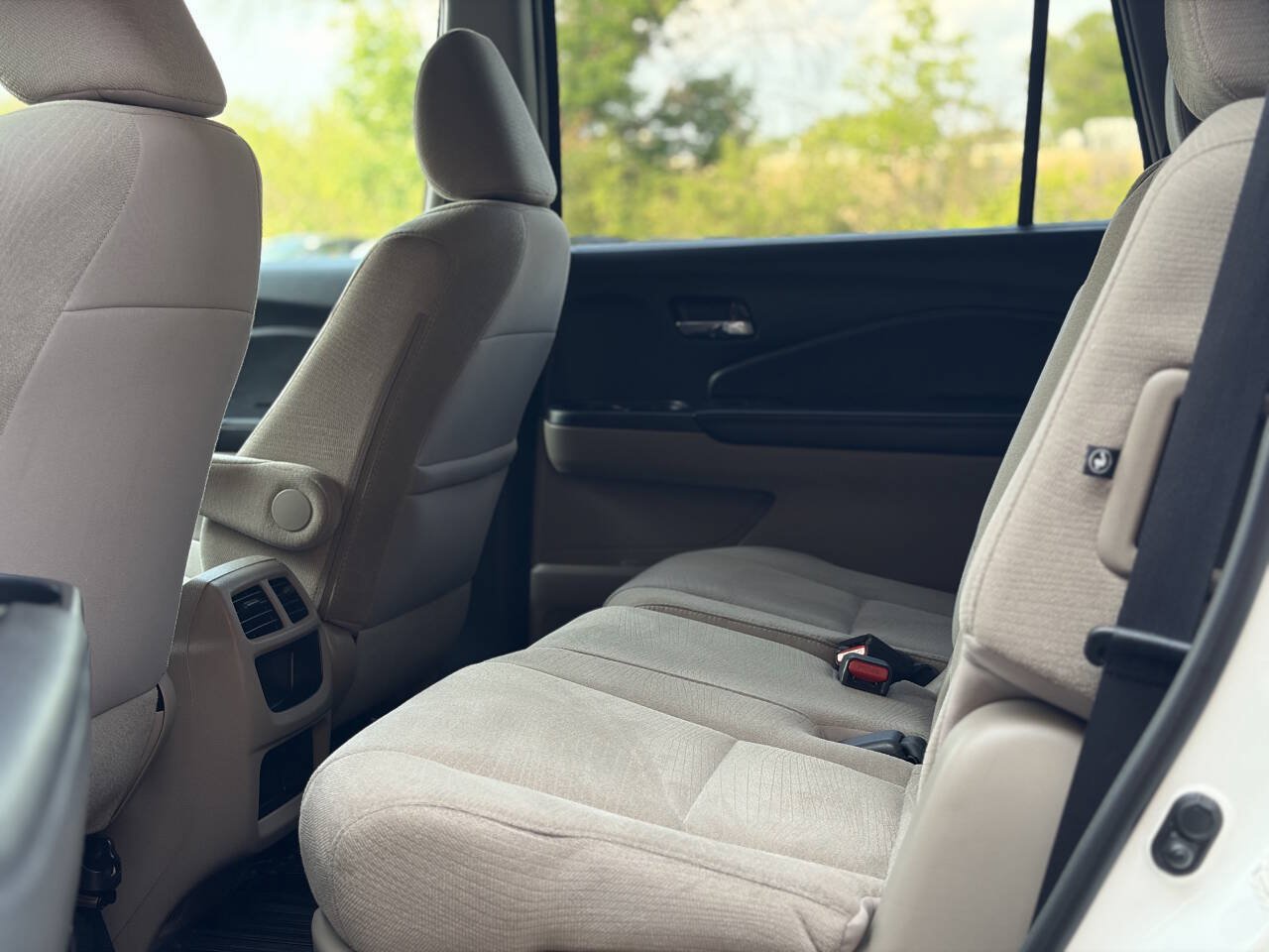 Used 2016 Honda Pilot LX image 15