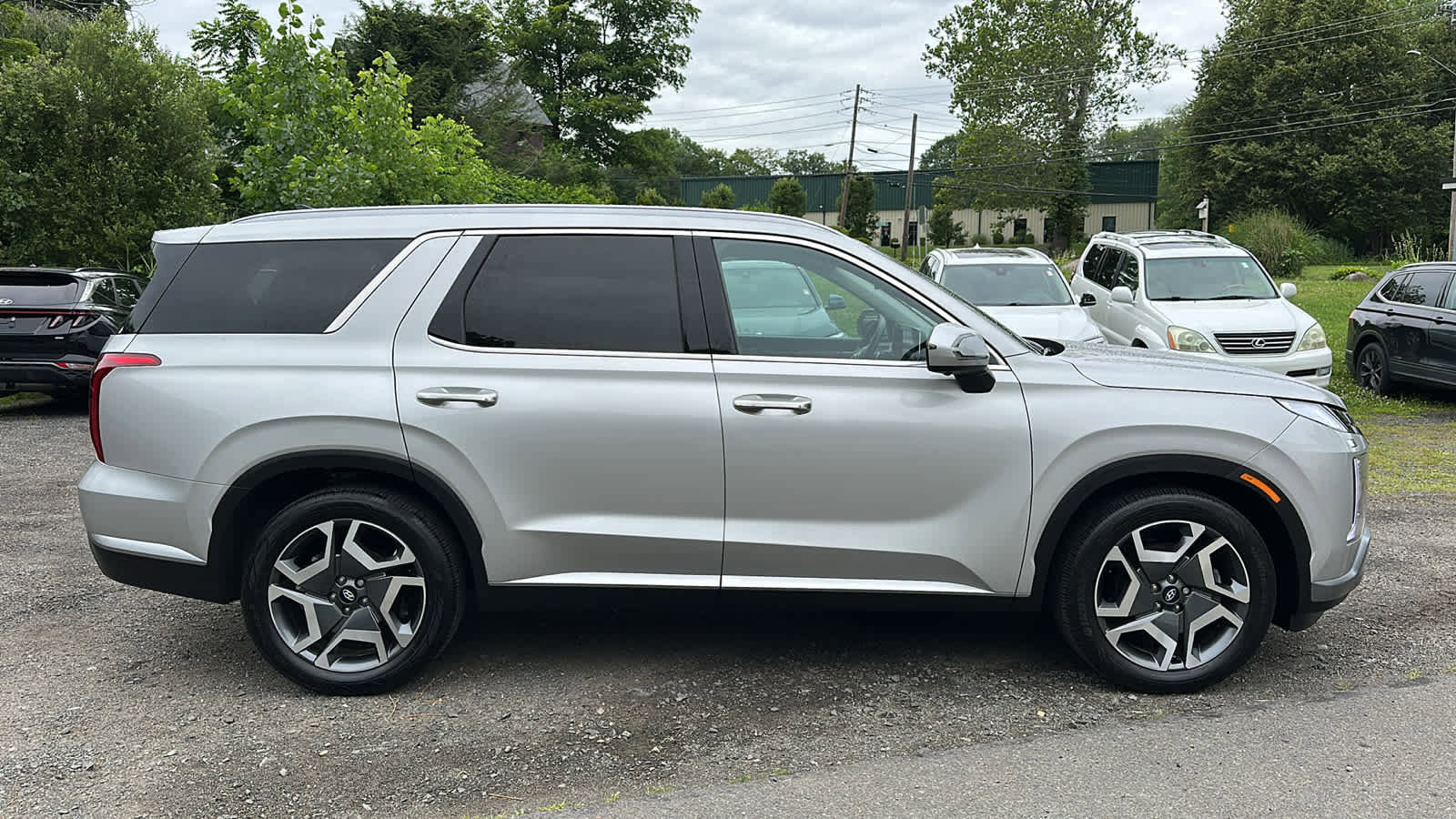 Used 2025 Hyundai Palisade SEL image 2