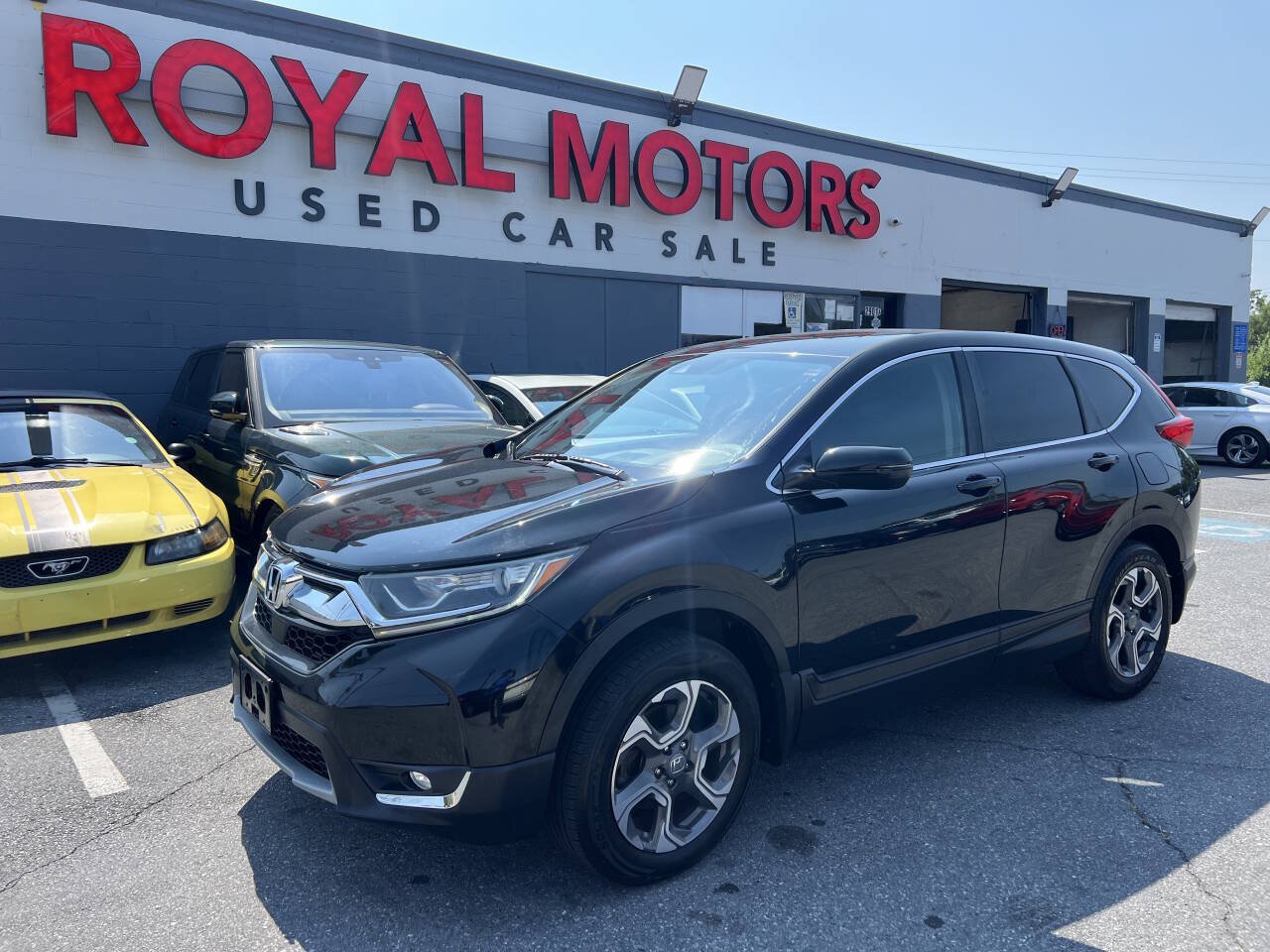 Used 2018 Honda CR-V EX image 1