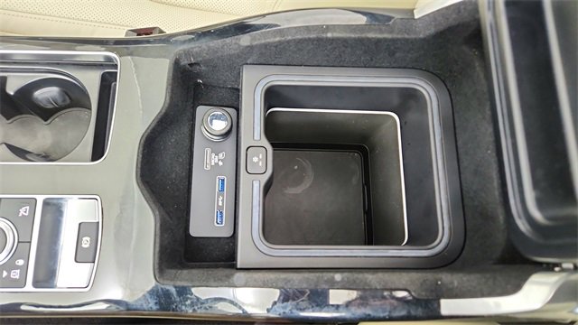 Used 2022 Land Rover Range Rover Westminster Edition image 54