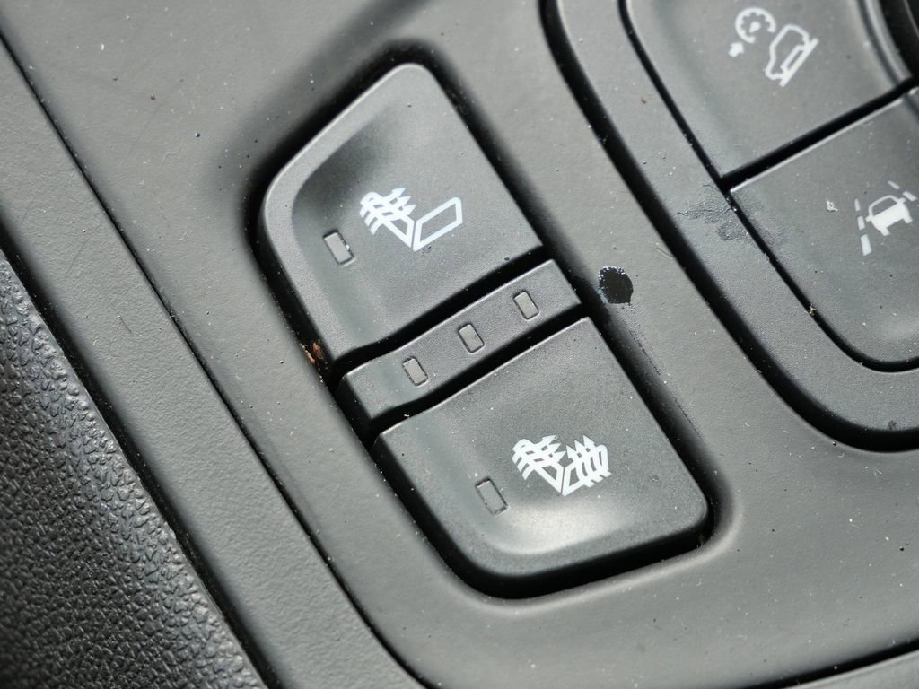 Used 2024 GMC Terrain SLT AWD/4WD image 47