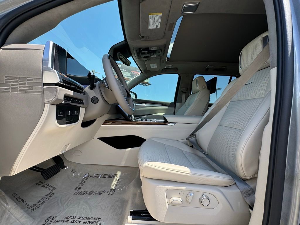 New 2026 Cadillac Escalade Platinum Sport w/ LPO, ONYX Package AWD/4WD image 25