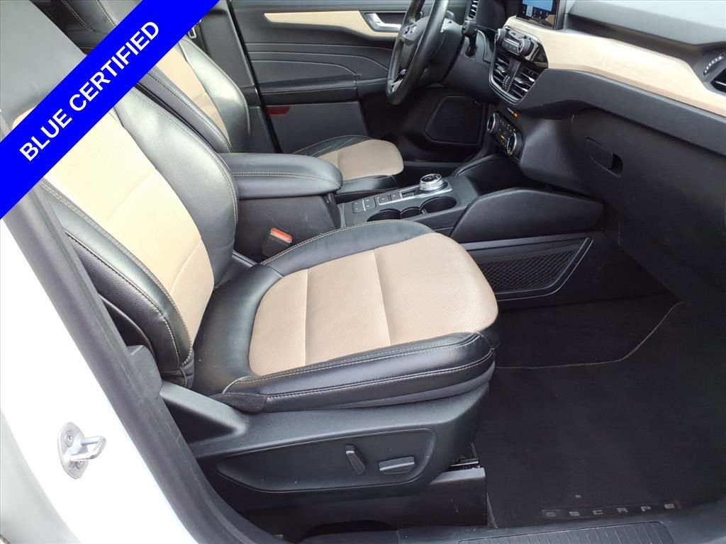 Certified 2022 Ford Escape Titanium w/ Titanium Elite Package AWD/4WD image 9