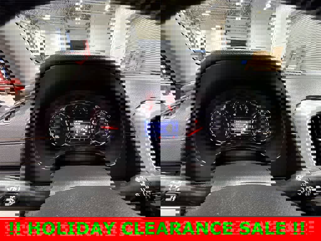 Used 2020 GMC Terrain SLE w/ Driver Convenience Package image 32