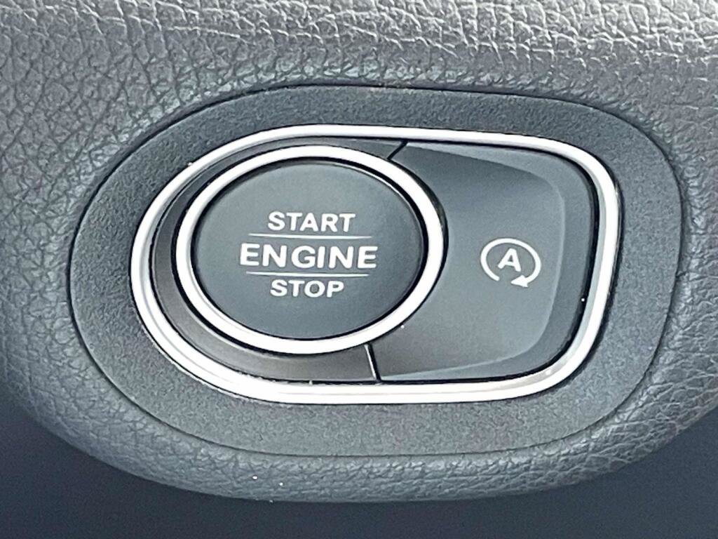 Used 2021 Mercedes-Benz GLE 350 4MATIC image 38