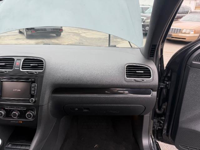 Used 2010 Volkswagen GTI 2-Door image 33