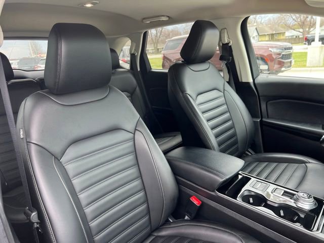 Used 2020 Ford Edge SEL w/ Convenience Package image 8