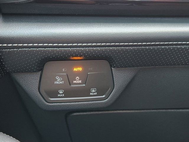 Used 2024 Volkswagen Atlas Cross Sport SEL R-Line image 24