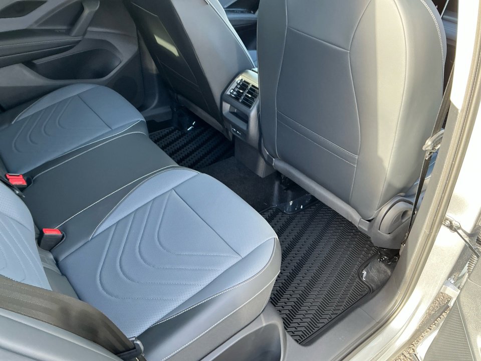 New 2026 Volkswagen Tiguan SE AWD/4WD image 28