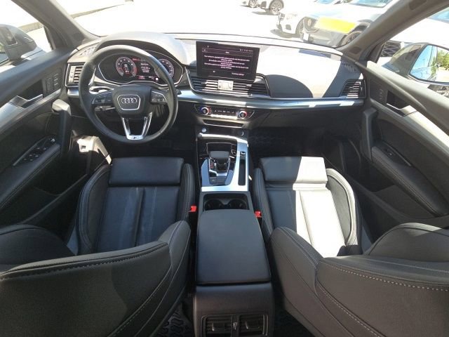 Used 2025 Audi Q5 2.0T Premium Plus w/ Premium Plus Package AWD/4WD image 13