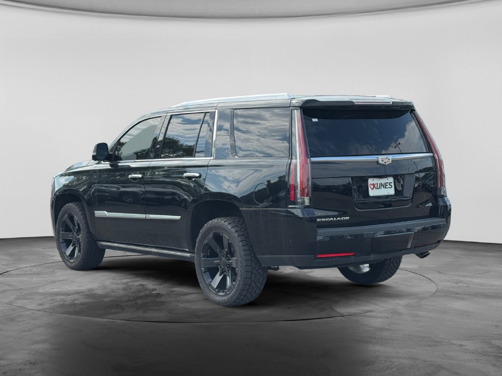 Used 2019 Cadillac Escalade Premium Luxury AWD/4WD image 7