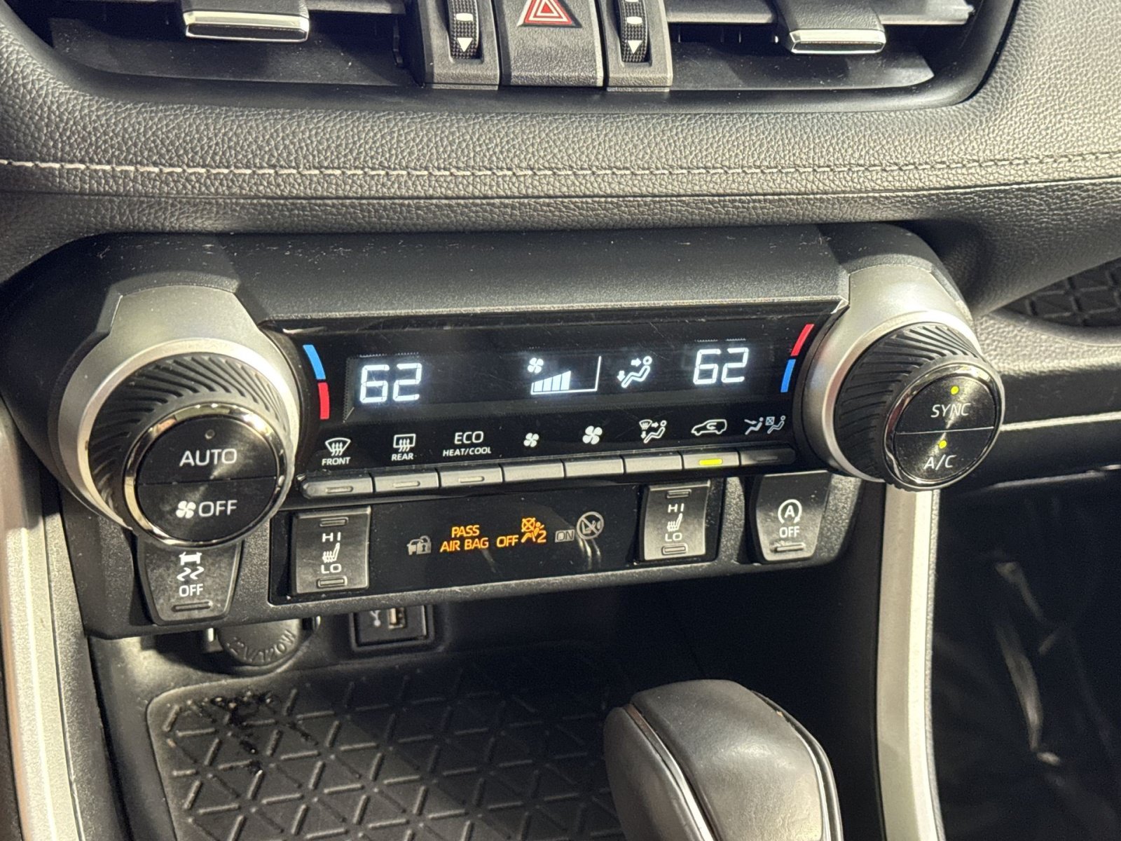 Used 2024 Toyota RAV4 XLE Premium w/ Weather Package AWD/4WD image 33