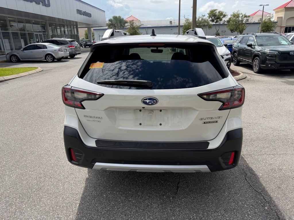 Used 2022 Subaru Outback Touring AWD/4WD image 6