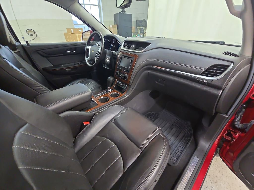 Used 2014 Chevrolet Traverse LTZ AWD/4WD image 38