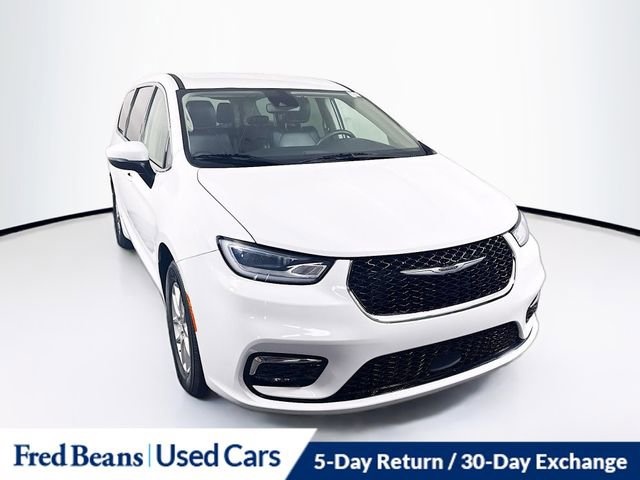 Used 2023 Chrysler Pacifica Touring-L