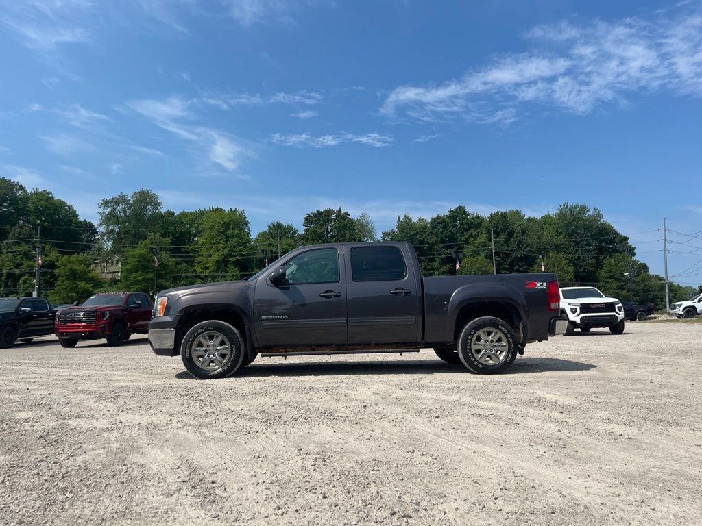 Used 2011 GMC Sierra 1500 SLT w/ SLT Convenience Package AWD/4WD image 15