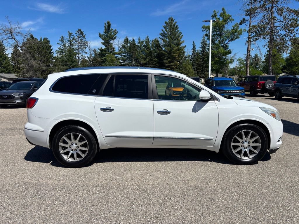 Used 2017 Buick Enclave Leather w/ Trailering Package FWD image 2