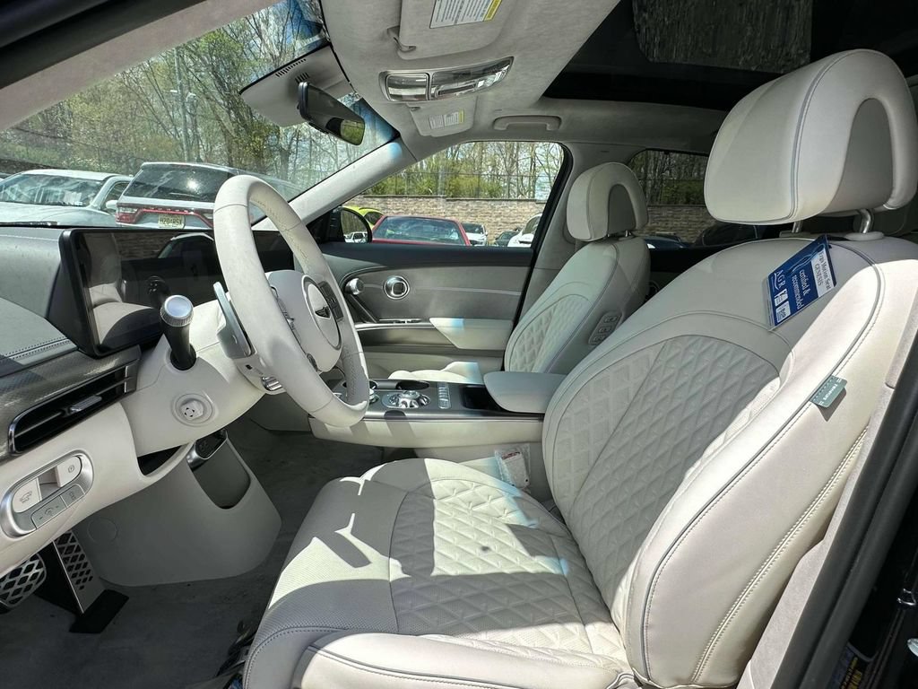 New 2024 Genesis GV60 Performance AWD/4WD image 15