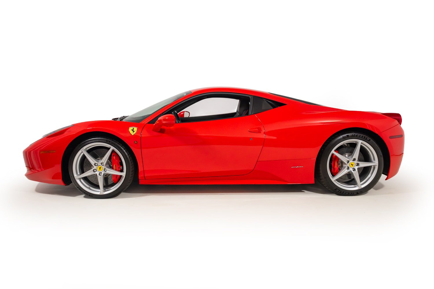 Used 2011 Ferrari 458 Italia Coupe RWD image 3