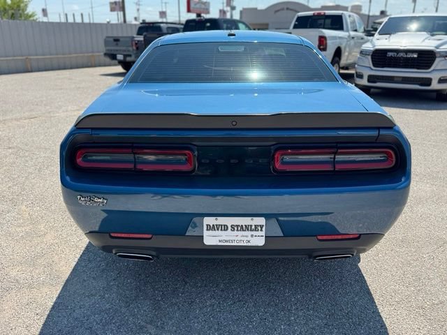 Used 2021 Dodge Challenger SXT w/ Blacktop Package RWD image 5