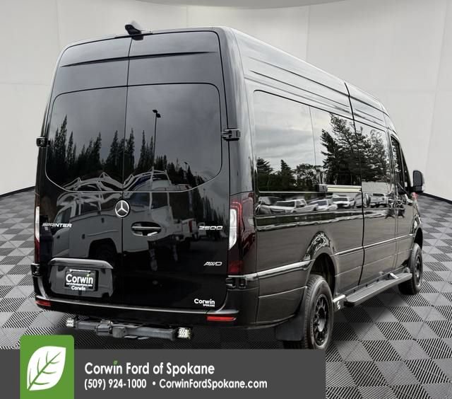 Used 2025 Mercedes-Benz Sprinter 2500 image 14