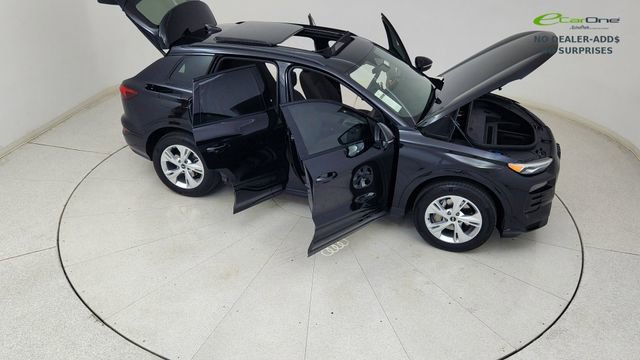 Used 2025 Audi Q6 e-tron Premium w/ Convenience Package RWD image 80
