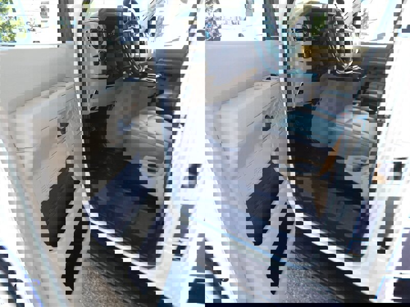 Used 2022 Ford E-450 and Econoline 450 Super Duty w/ Motorhome Prep Package image 24