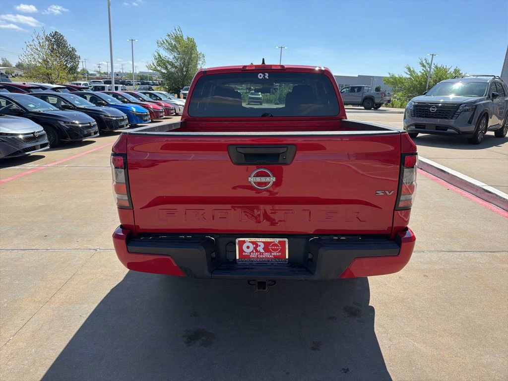 Used 2022 Nissan Frontier SV image 4