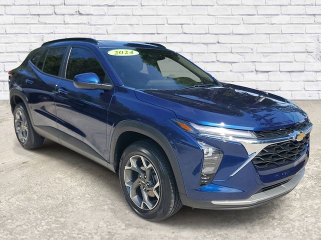 Certified 2024 Chevrolet Trax LT w/ Driver Confidence Package FWD image 5