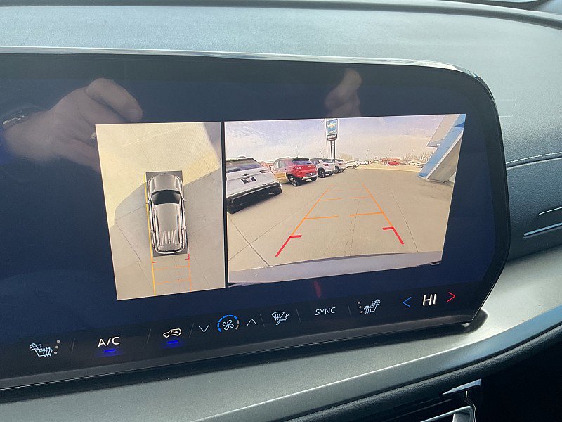 New 2026 Chevrolet Traverse LT image 21