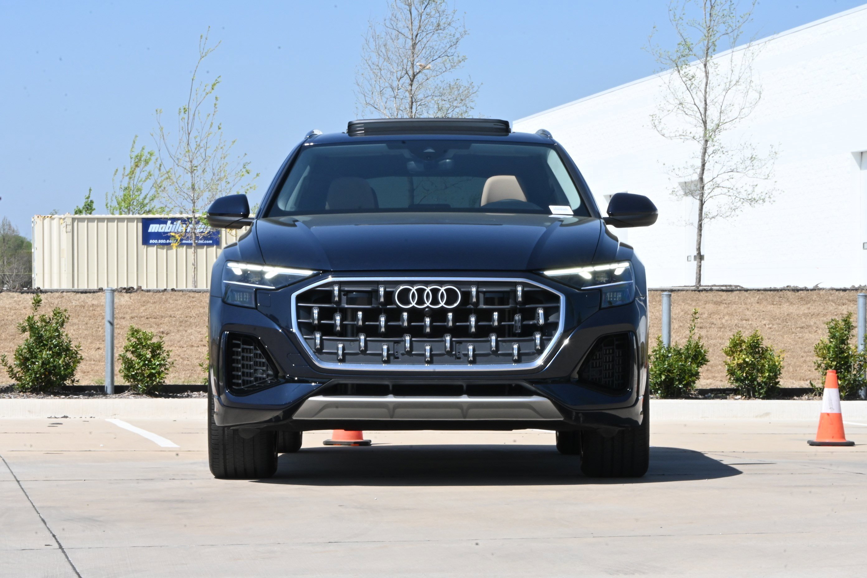 Used 2024 Audi Q8 Premium Plus image 3