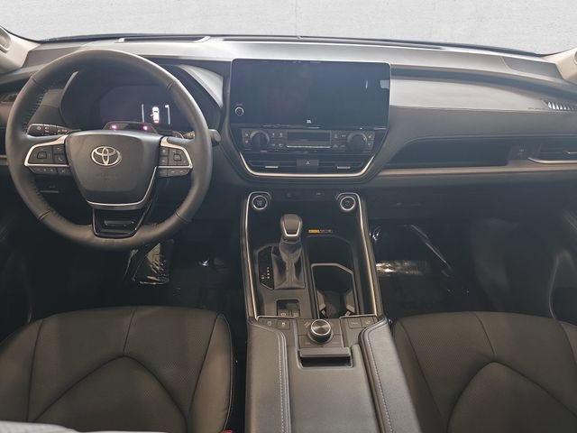 Used 2026 Toyota Grand Highlander AWD image 9