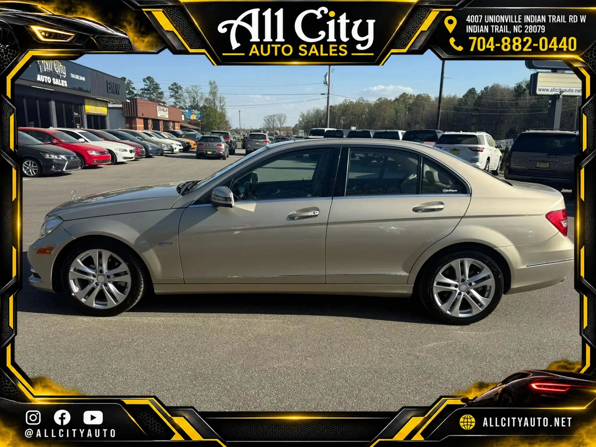 Used 2012 Mercedes-Benz C 250 Sedan image 4