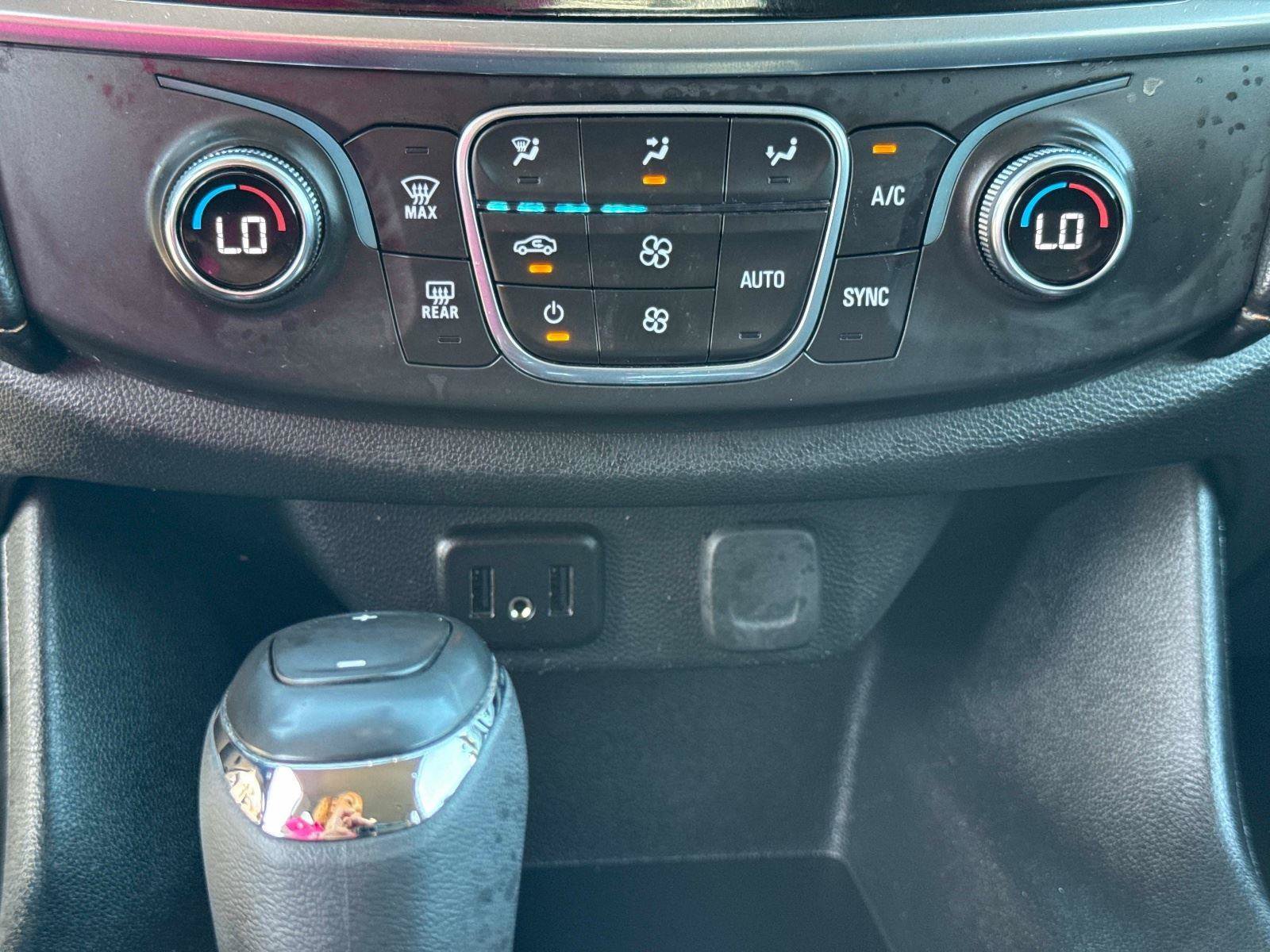 Used 2019 Chevrolet Traverse LS FWD image 23