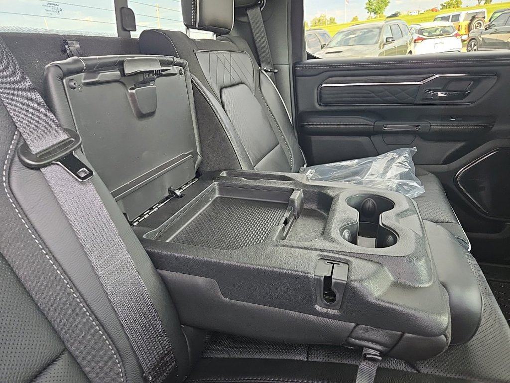 Used 2026 RAM 1500 Limited AWD/4WD image 32