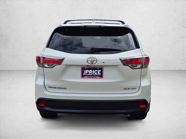Used 2014 Toyota Highlander XLE AWD/4WD image 4