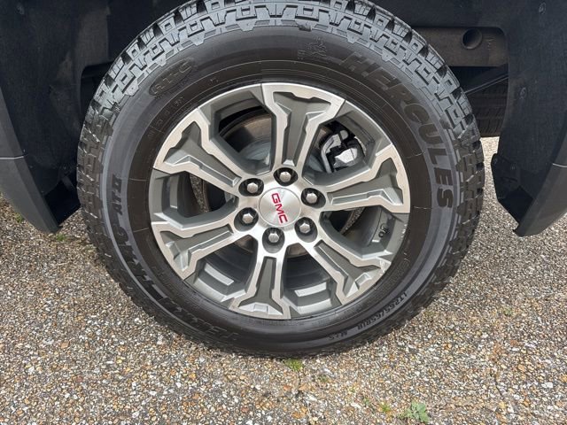 Used 2025 GMC Sierra 1500 SLT image 12