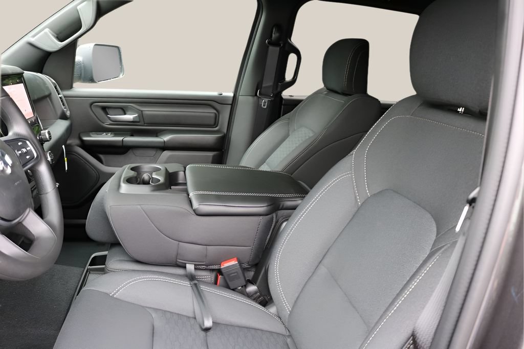 New 2026 RAM 1500 Express AWD/4WD image 12