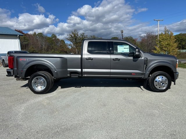 New 2026 Ford F450 XLT image 2