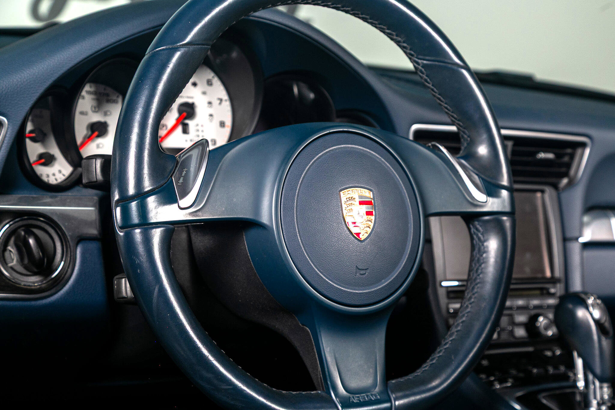 Used 2013 Porsche 911 Carrera S image 34