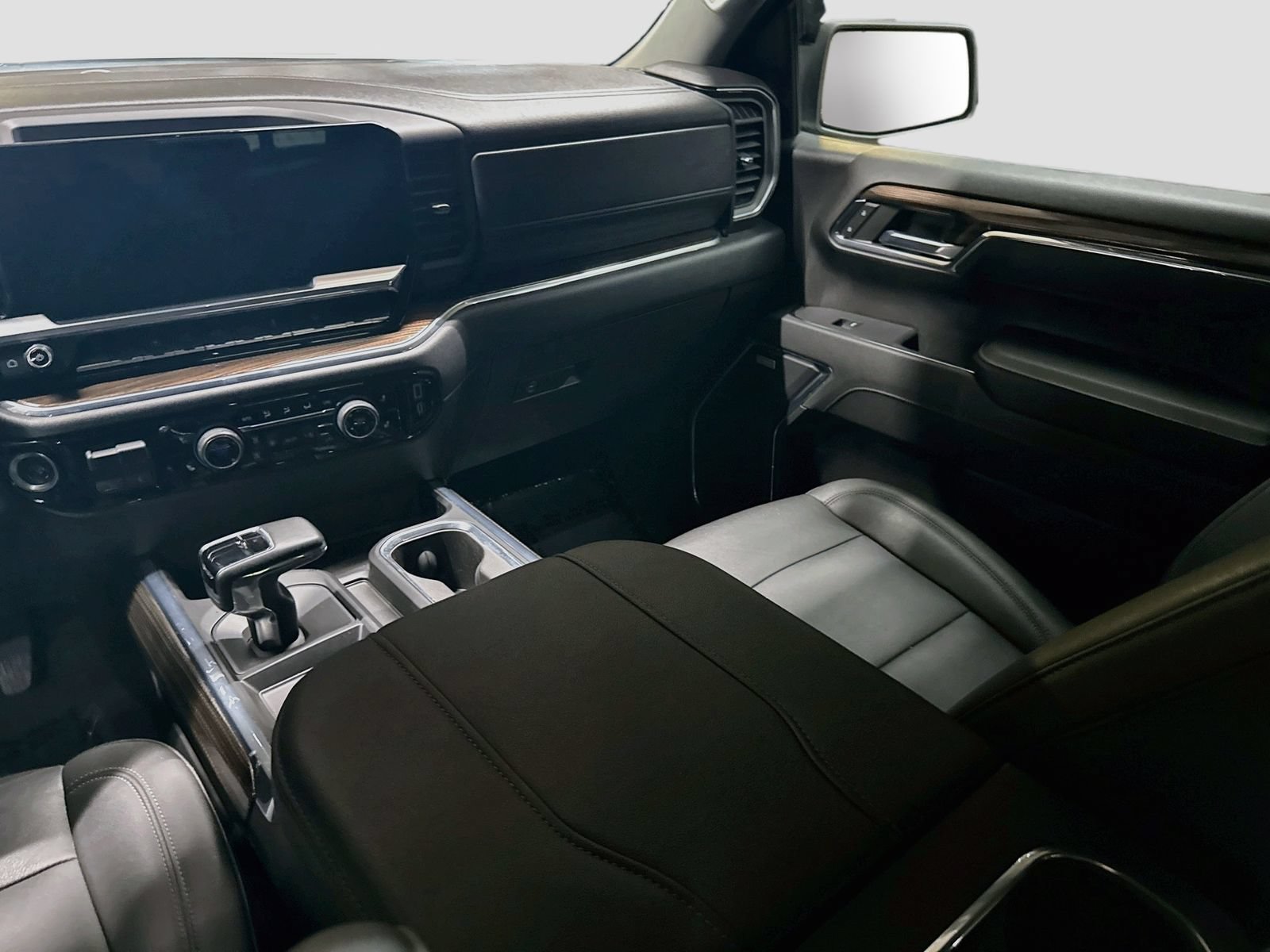 Used 2024 Chevrolet Silverado 1500 RST w/ All Star Edition Plus AWD/4WD image 27