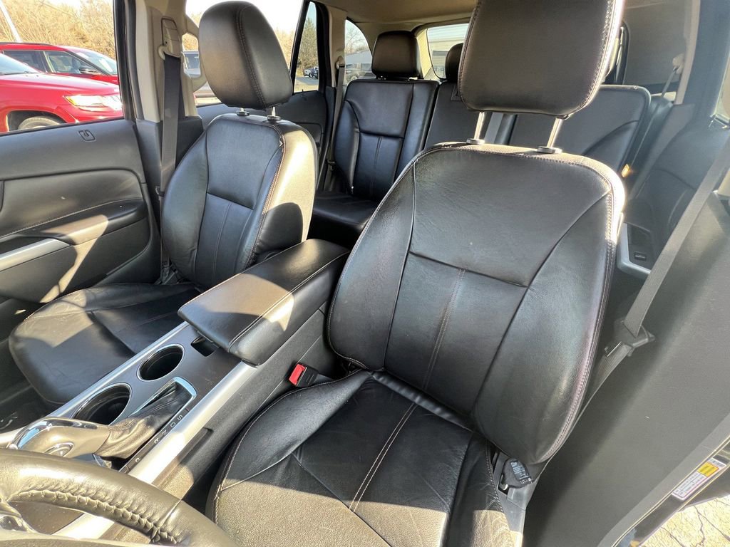 Used 2013 Ford Edge SEL image 23