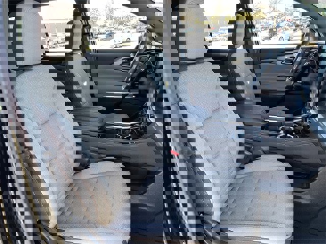 Used 2025 Chevrolet Traverse LT image 23