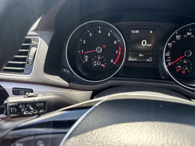 Used 2019 Volkswagen Passat 2.0T Wolfsburg w/ Wheels & Sunroof Package FWD image 34