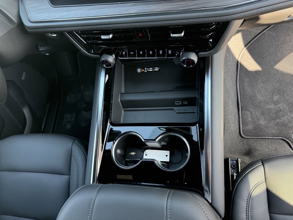 New 2026 Chevrolet Suburban LT w/ Comfort Package image 45