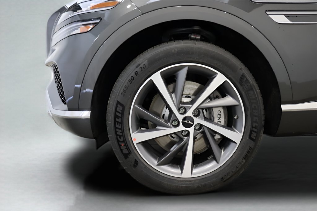 Certified 2025 Genesis GV80 2.5T Select AWD/4WD image 3